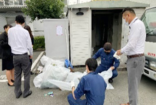 本社·SS近隣道路の清掃活動