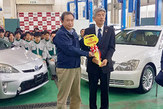 教材車両の寄贈