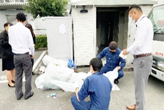 本社·SS近隣道路の清掃活動